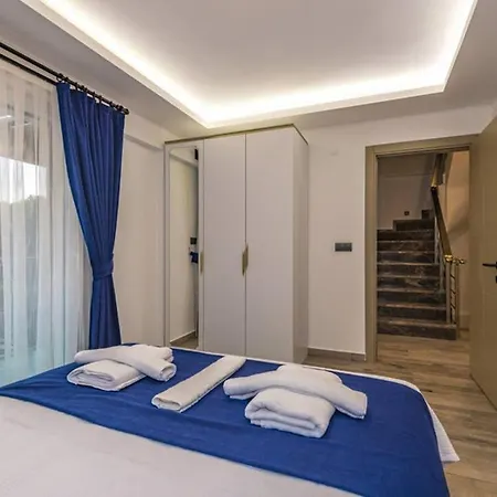 Villa Bella- 4 Bedroom In Oludeniz