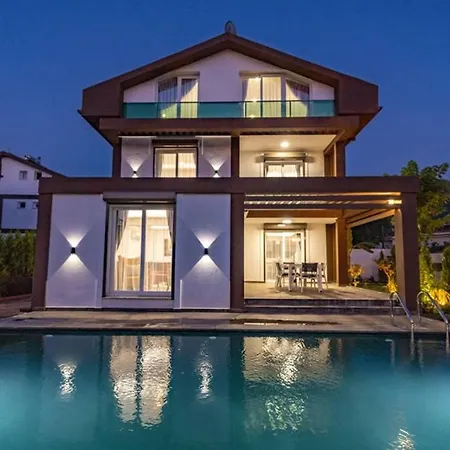 Bella- 4 Bedroom In Oludeniz Fethiye