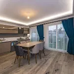 Bella- 4 Bedroom In Oludeniz * 페티예