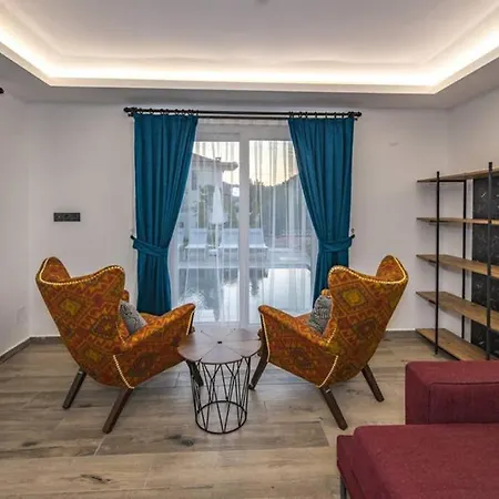 Bella- 4 Bedroom In Oludeniz Willa *