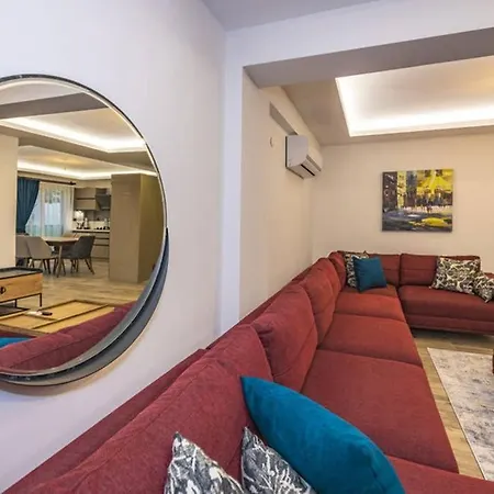 Willa Bella- 4 Bedroom In Oludeniz *