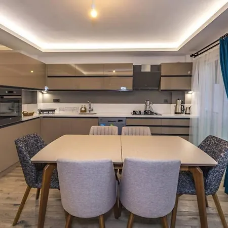 Villa Bella- 4 Bedroom In Oludeniz