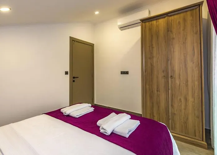 Bella- 4 Bedroom In Oludeniz Villa