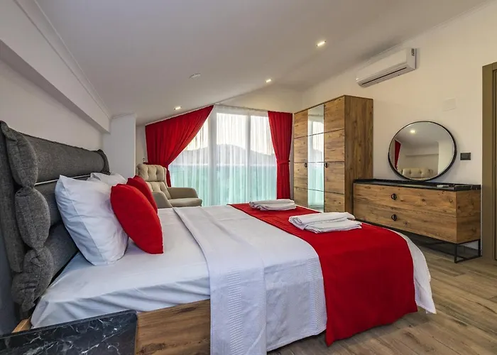 Villa Bella- 4 Bedroom In Oludeniz *