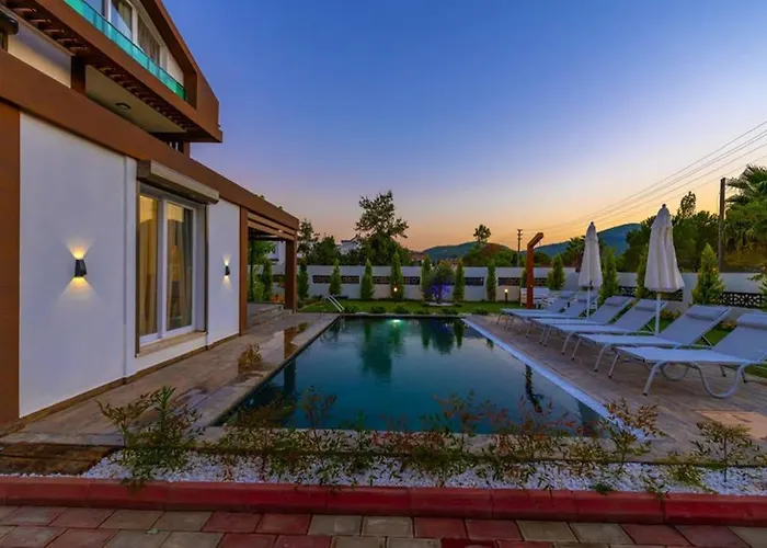Bella- 4 Bedroom In Oludeniz Villa *